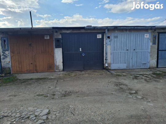 Eladó Kazincbarcikai garázs, alsóvárosi garázssoron eladó