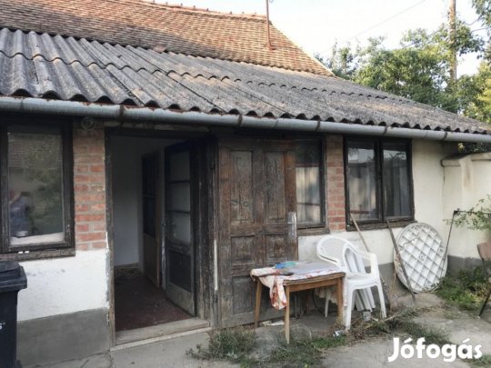 Eladó Kertes ház - Szegvár