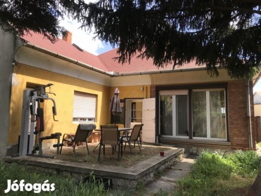 Eladó Kertes ház - Szentes