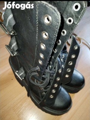 Eladó Killstar bakancs