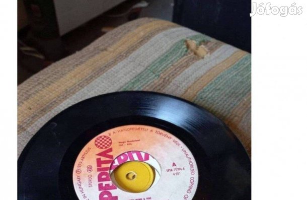 Eladó Kislemezek tok nélkűl