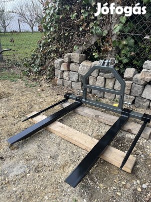 Eladó Kistraktor raklap és bálavilla! (Yanmar, Iseki, Kubota, TZ4K)