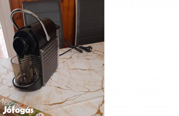 Eladó Krups márkájú kávéfőző 21.000 Ft.ért