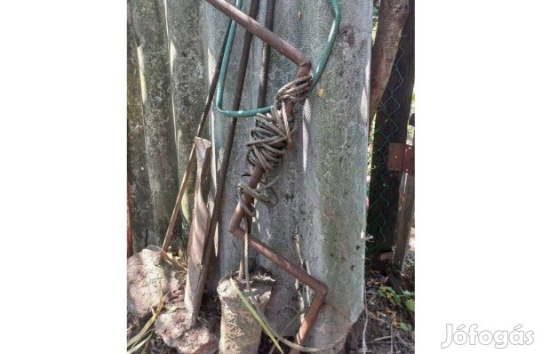 Eladó Kútra szerelhető tekerő drótkötéllel