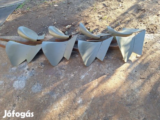 Eladó Kverneland előhántó ekefej