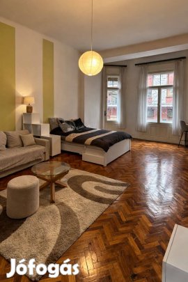 Eladó Lakás Corvin negyed