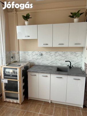 Eladó Lakás Ózd
