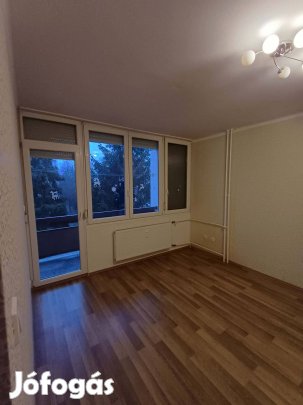 Eladó Lakás Sárvár
