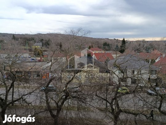 Eladó Lakás, Ajka 41.900.000 Ft