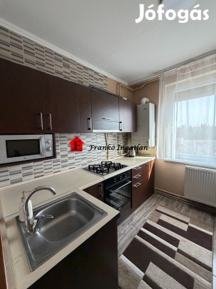 Eladó Lakás, Békéscsaba 37.900.000 Ft