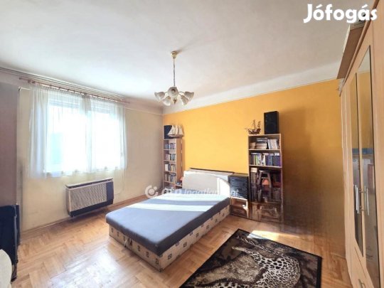 Eladó Lakás, Budapest 10. ker.