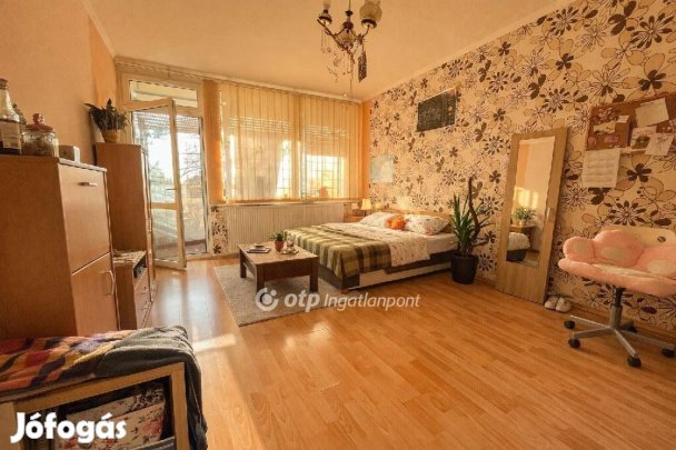 Eladó Lakás, Budapest 16. ker.