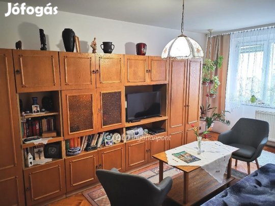 Eladó Lakás, Budapest 3. ker.