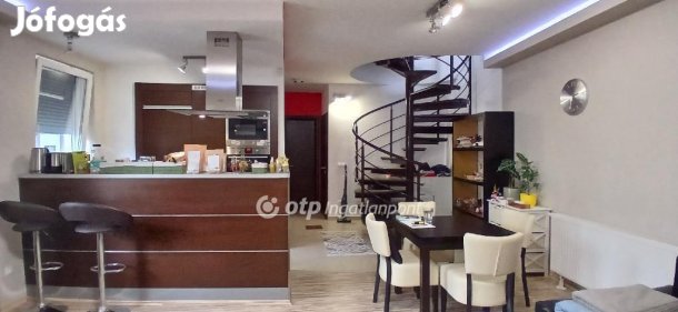 Eladó Lakás, Budapest 6. ker.
