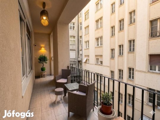 Eladó Lakás, Budapest 6. ker.