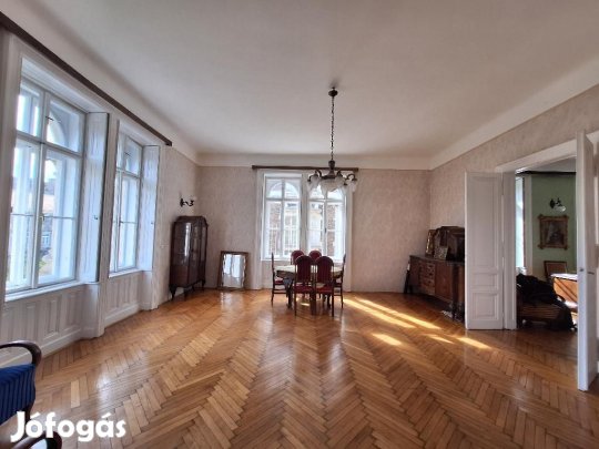 Eladó Lakás, Budapest 8. ker.