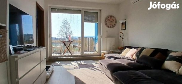 Eladó Lakás, Budapest 8. ker.