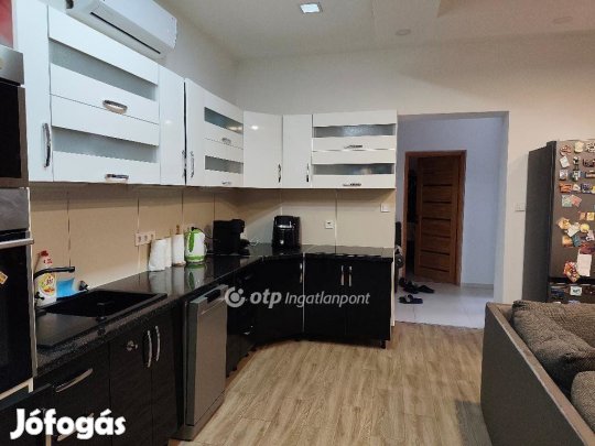 Eladó Lakás, Budapest 8. ker.