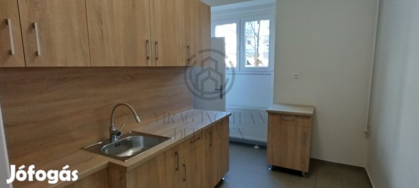 Eladó Lakás, Debrecen 64.900.000 Ft
