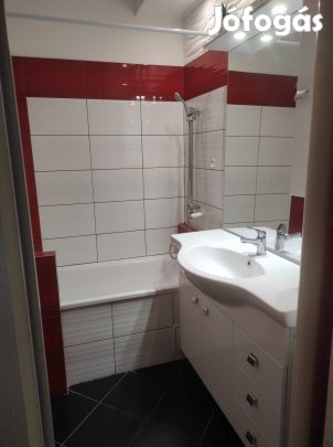 Eladó Lakás, Komló 27.000.000 Ft