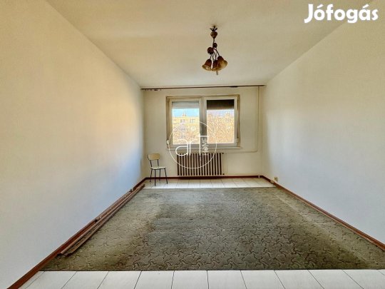 Eladó Lakás, Szeged 43.500.000 Ft