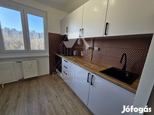 Eladó Lakás, Szolnok 32.500.000 Ft