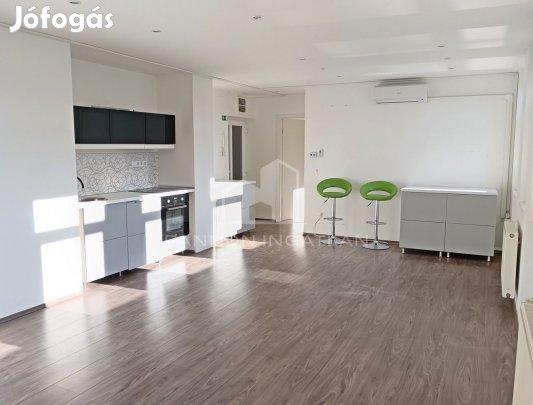 Eladó Lakás, Veszprém 82.000.000 Ft