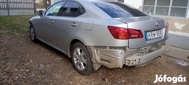 Eladó Lexus is220d