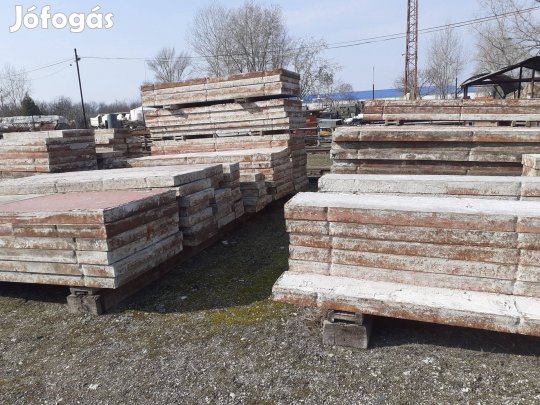 Eladó Meva zsalutábla