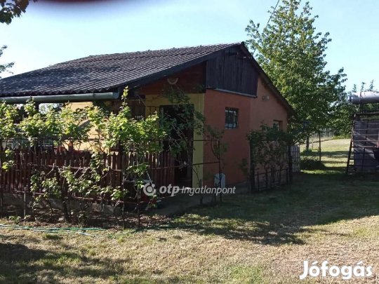 Eladó Mezőgazdasági, Balatonfőkajár