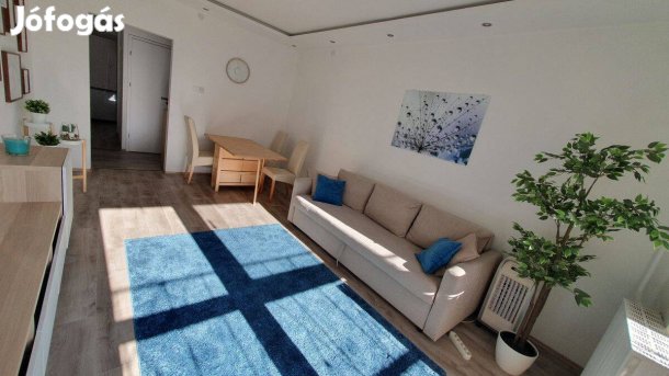 Eladó Miskolc belvárosában egy 3 szobás erkélyes lakás!