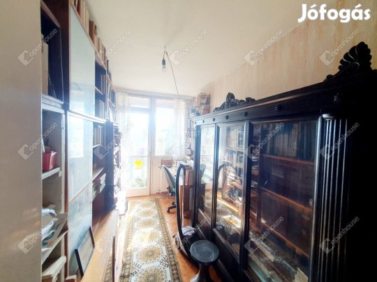 Eladó Miskolcon 63 m-es társasházi lakás a Győri kapuban!