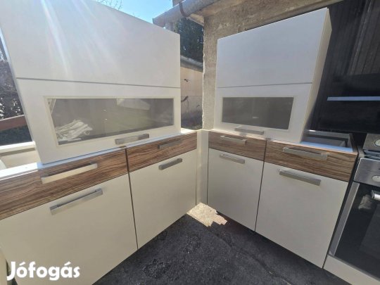 Eladó Modern Komplett Konyhabútor