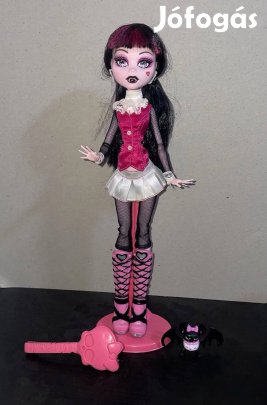 Eladó Monster High G1 Draculaura baba!