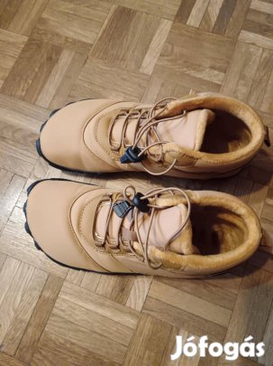 Eladó Movo Pro cipő