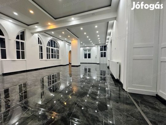 Eladó Nagypolgári családi ház Békéscsabán!