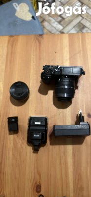Eladó Nikon 1 v3 fényképező szett 10-30 30-110 + vakku