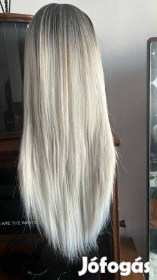 Eladó.Női paroka szép