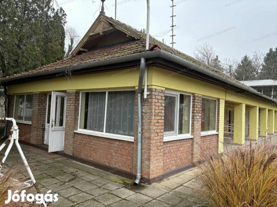 Eladó Nyaraló Szanazugban!