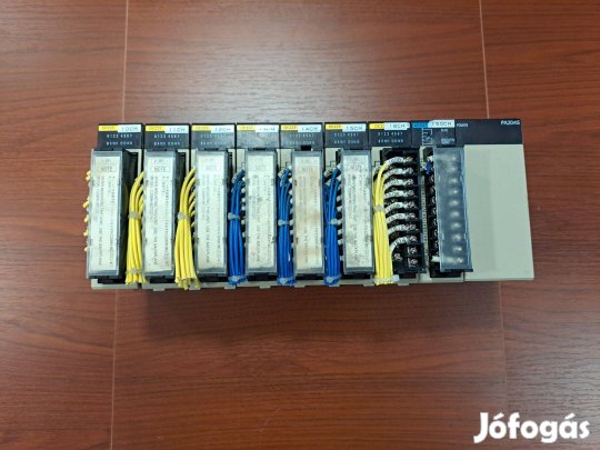 Eladó Omron PLC szett C200HW-PA204S bementi és kimeneti modul