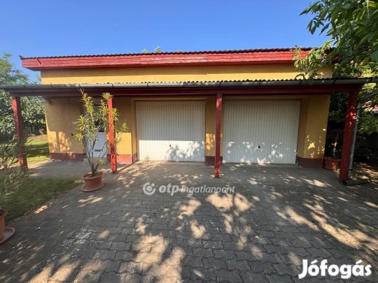 Eladó Önálló garázs, Hosszúpályi