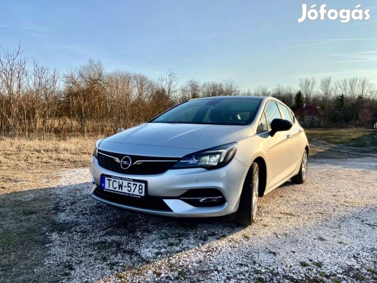 Eladó Opel Astra K 1.2 Turbo Business Edition Megkímélt, Friss Műszaki
