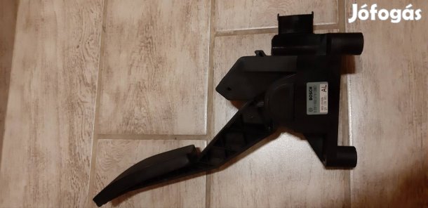 Eladó Opel Astra elektromos gázpedál 