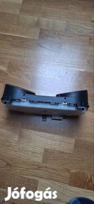 Eladó Opel J astra műszer egység és hozzá tartozó vezérlő egységgel