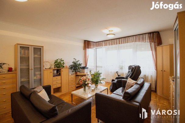 Eladó Örök értékű, újabb építésű lakás a Belvárosban