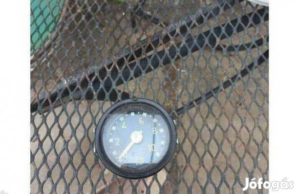 Eladó P1 FM2/10es nyomás mérő műszer Olcsóbban