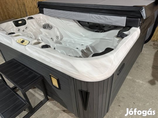 Eladó Passionspa Jakuzzi