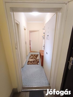 Eladő Pécs Meszes tégla társasház 27,3 millió Ft