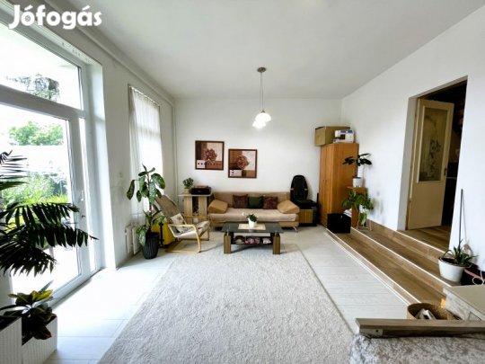 Eladó Pécs-Patacson 4 szobás társasházi téglalakás