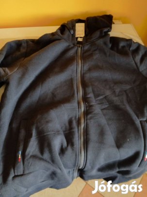 Eladó R-24. Férfi Jó Minöségű Szabadidő Ruha 3-4-5 Xl Kék és Szürke Új